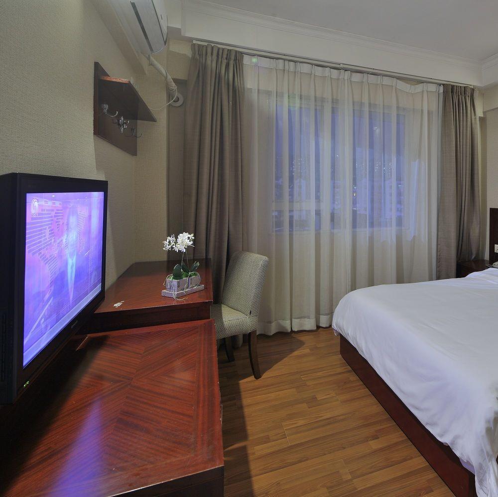 Paco Hotel Guangzhou Jiangtai Road Metro Branch מראה חיצוני תמונה