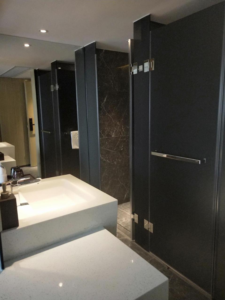 Paco Hotel Guangzhou Jiangtai Road Metro Branch מראה חיצוני תמונה