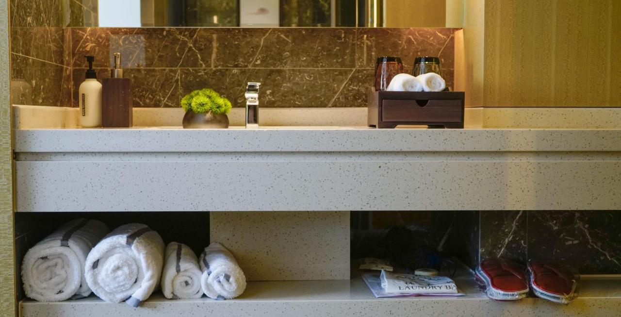 Paco Hotel Guangzhou Jiangtai Road Metro Branch מראה חיצוני תמונה