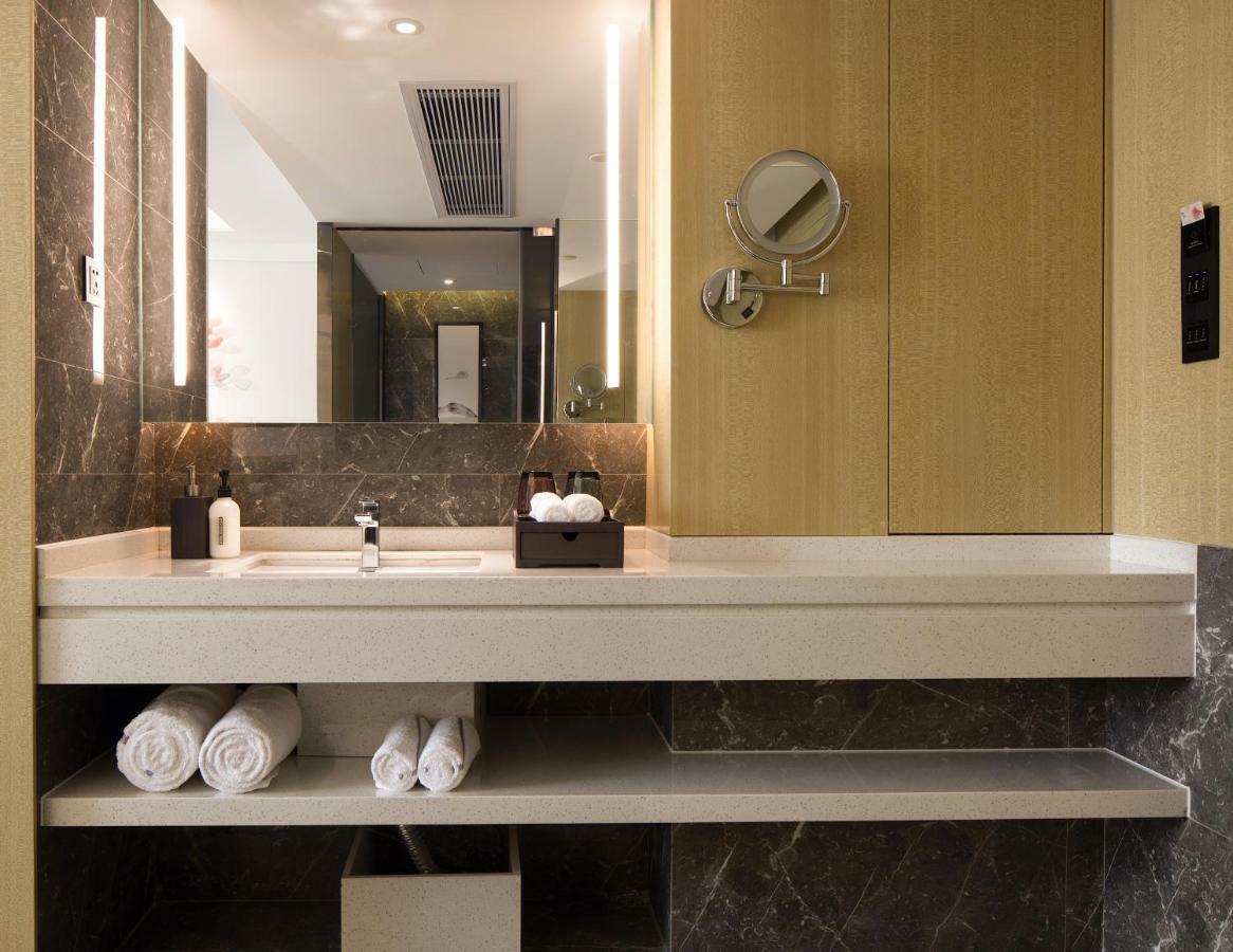 Paco Hotel Guangzhou Jiangtai Road Metro Branch מראה חיצוני תמונה
