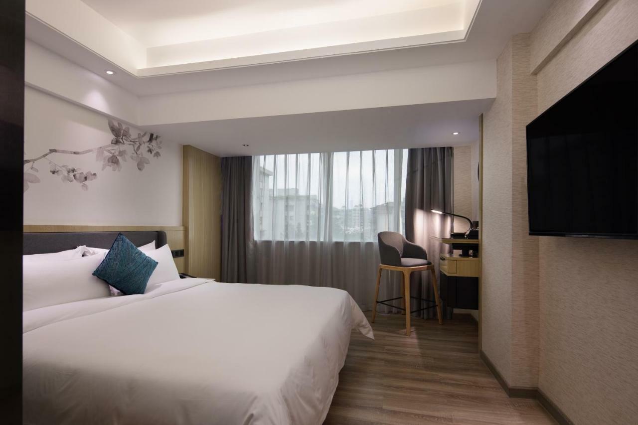 Paco Hotel Guangzhou Jiangtai Road Metro Branch מראה חיצוני תמונה